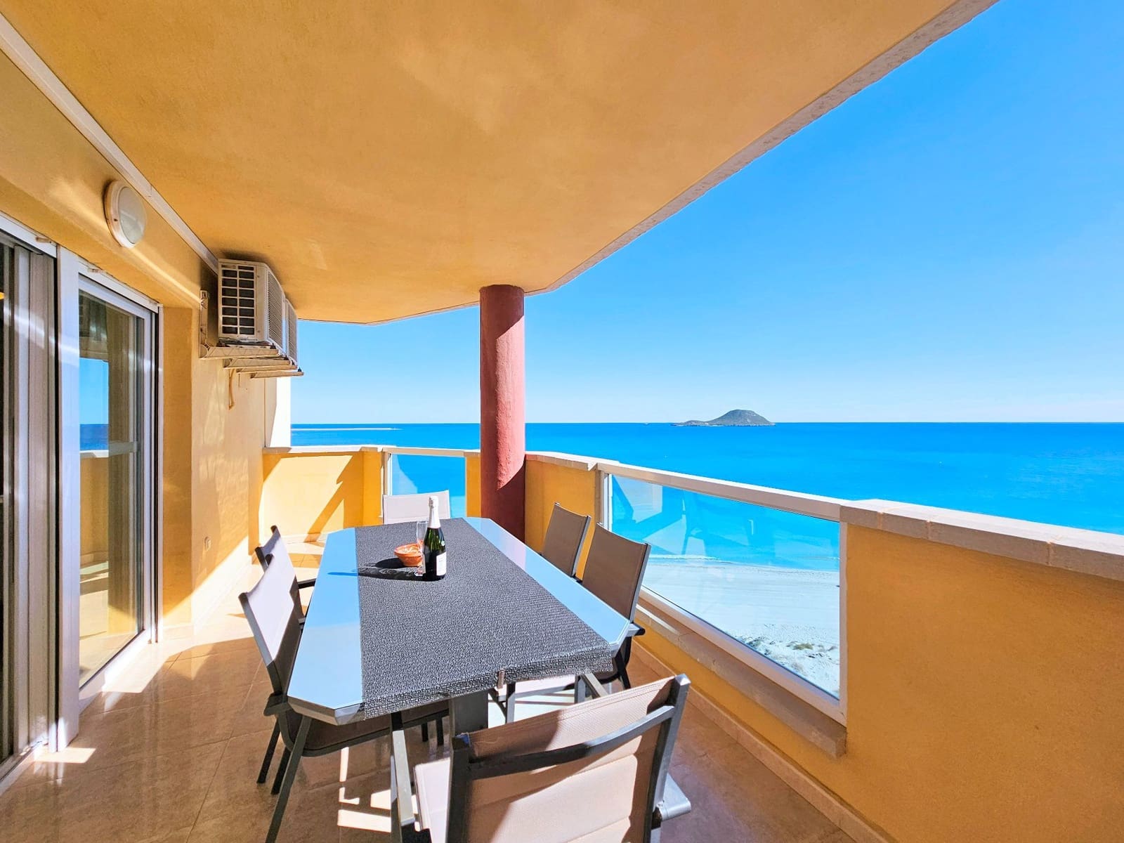 3 bedroom Apartment for sale in La Manga del Mar Menor with pool garage - € 320,000 (Ref: 9390204)