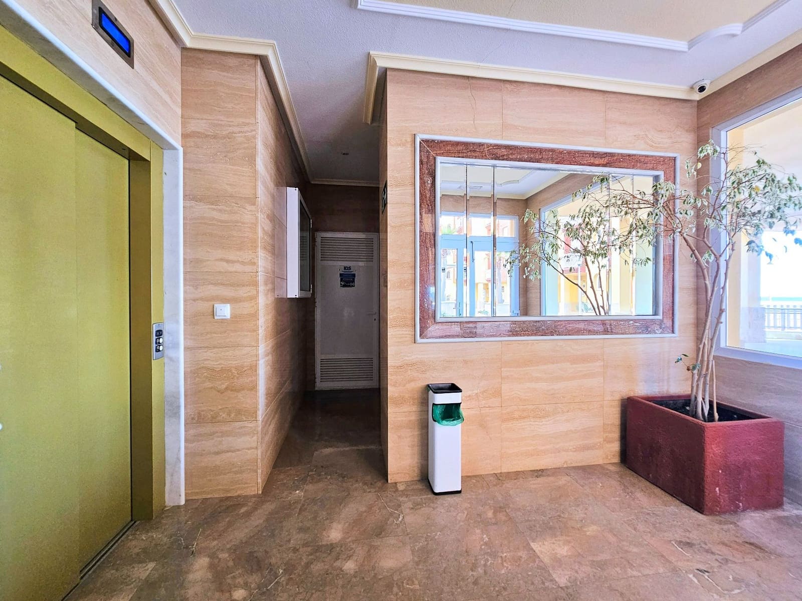 3 bedroom Apartment for sale in La Manga del Mar Menor with pool garage - € 320,000 (Ref: 9390204)