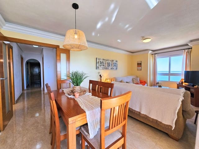 Apartamento de 3 habitaciones en La Manga del Mar Menor en venta con piscina garaje - 320.000 € (Ref: 9390204)