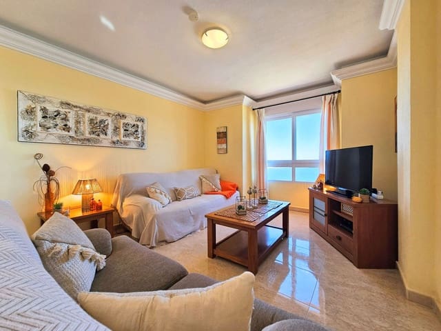 Apartamento de 3 habitaciones en La Manga del Mar Menor en venta con piscina garaje - 320.000 € (Ref: 9390204)