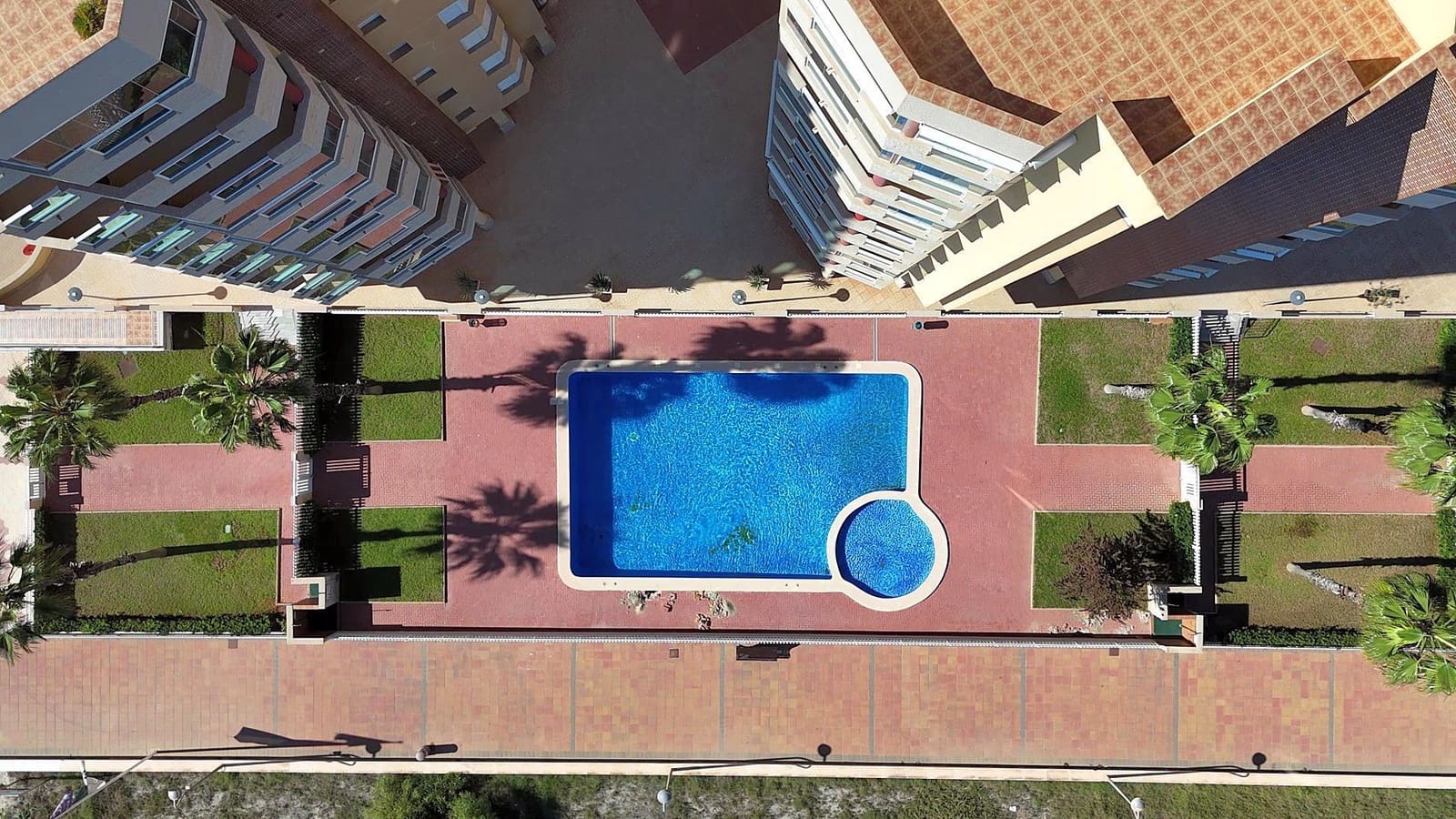 3 bedroom Apartment for sale in La Manga del Mar Menor with pool garage - € 320,000 (Ref: 9390204)