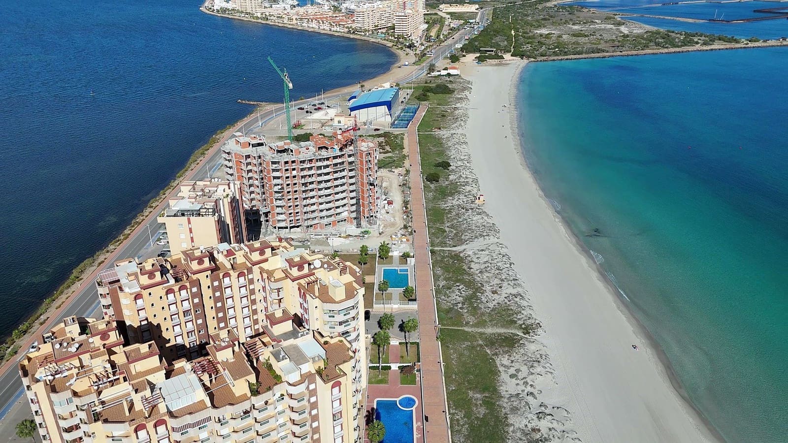 3 bedroom Apartment for sale in La Manga del Mar Menor with pool garage - € 320,000 (Ref: 9390204)