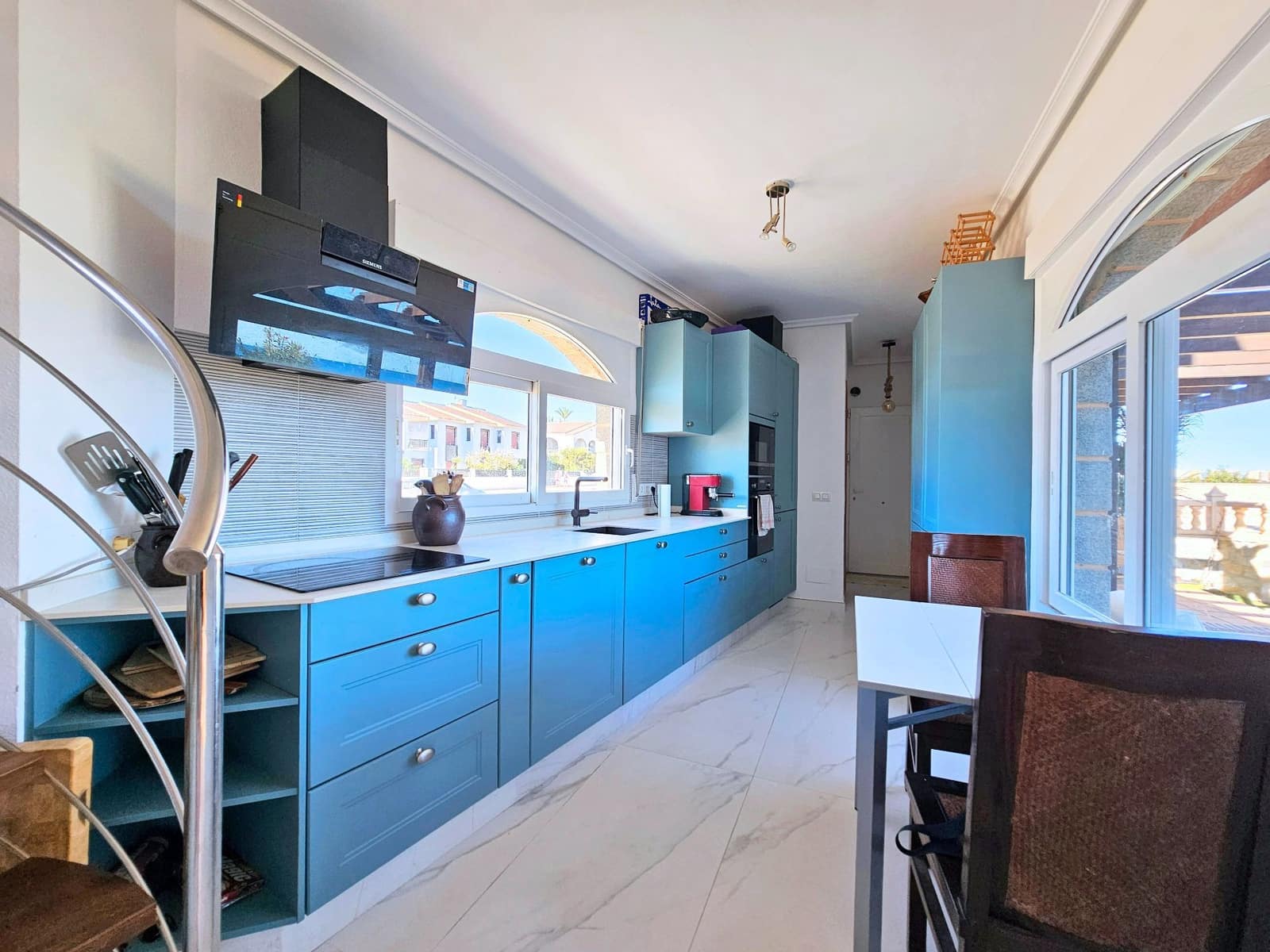 3 bedroom Villa for sale in La Manga del Mar Menor - € 470,000 (Ref: 9390205)