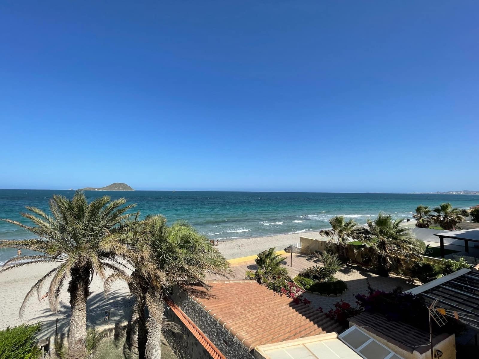 3 bedroom Villa for sale in La Manga del Mar Menor - € 470,000 (Ref: 9390205)