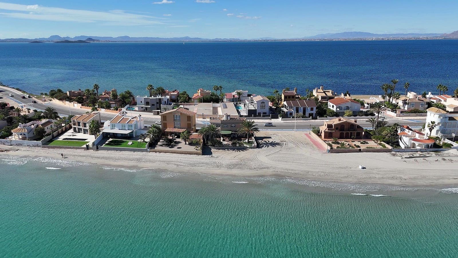 3 bedroom Villa for sale in La Manga del Mar Menor - € 470,000 (Ref: 9390205)