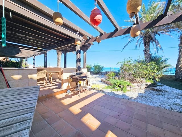 3 bedroom Villa for sale in La Manga del Mar Menor - € 470,000 (Ref: 9390205)