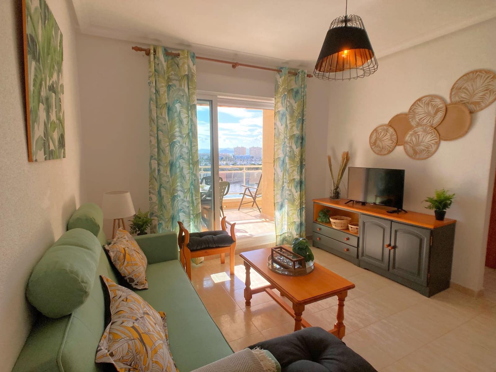 2 bedroom Apartment for rent in La Manga del Mar Menor with pool garage - € 750 (Ref: 9398214)