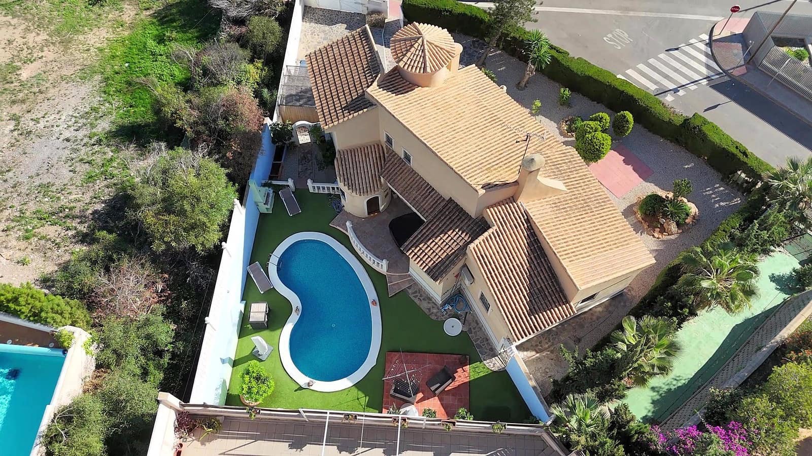 3 sypialnia Willa na sprzedaż w Cala Flores z basenem garażem - 695 000 € (Ref: 9413706)