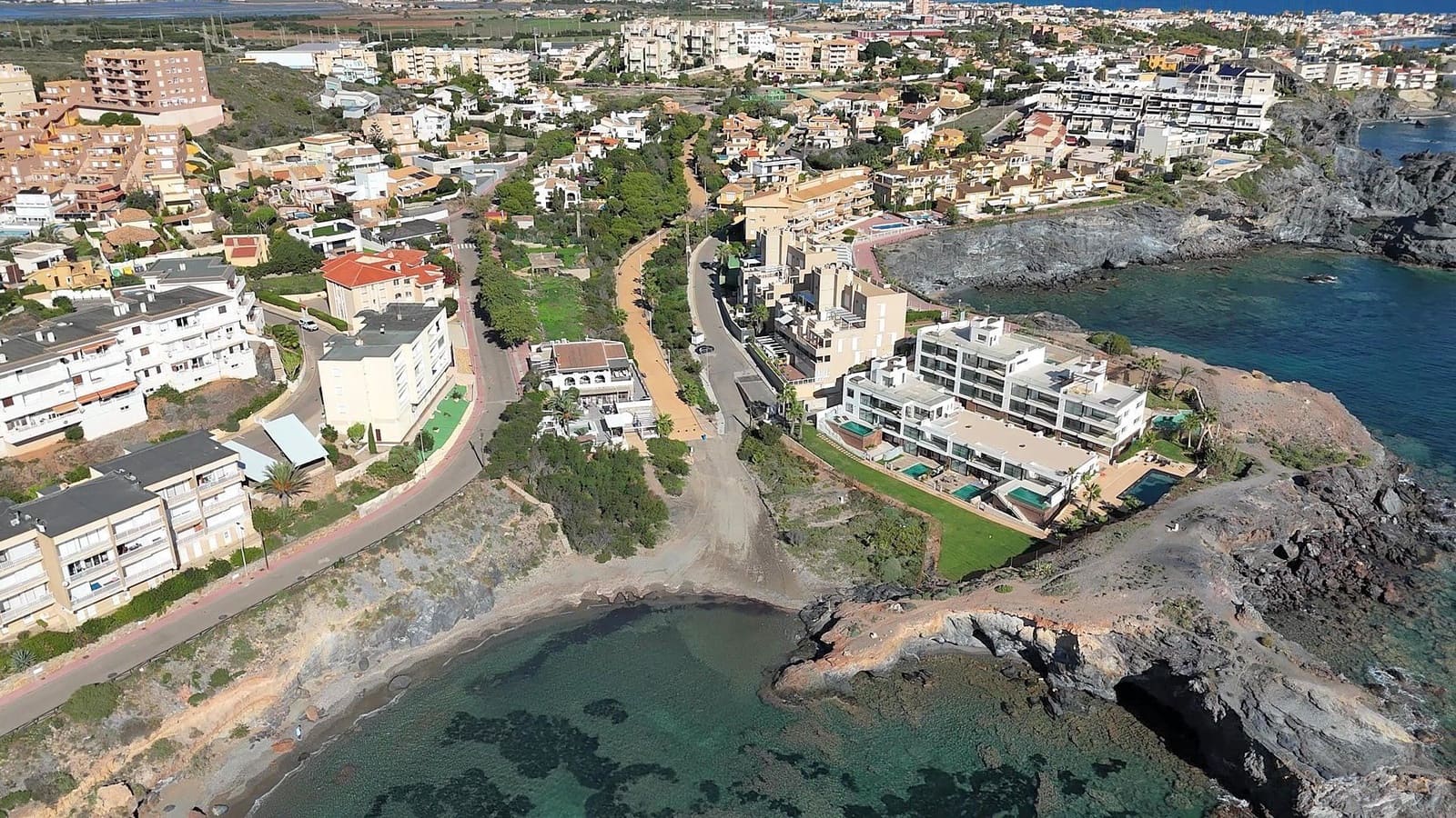 3 sypialnia Willa na sprzedaż w Cala Flores z basenem garażem - 695 000 € (Ref: 9413706)