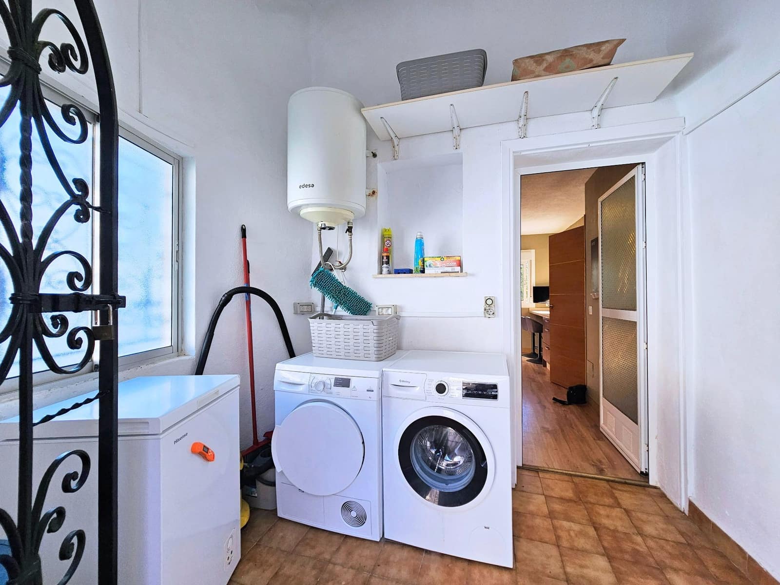 3 sypialnia Willa na sprzedaż w Cala Flores z basenem garażem - 695 000 € (Ref: 9413706)