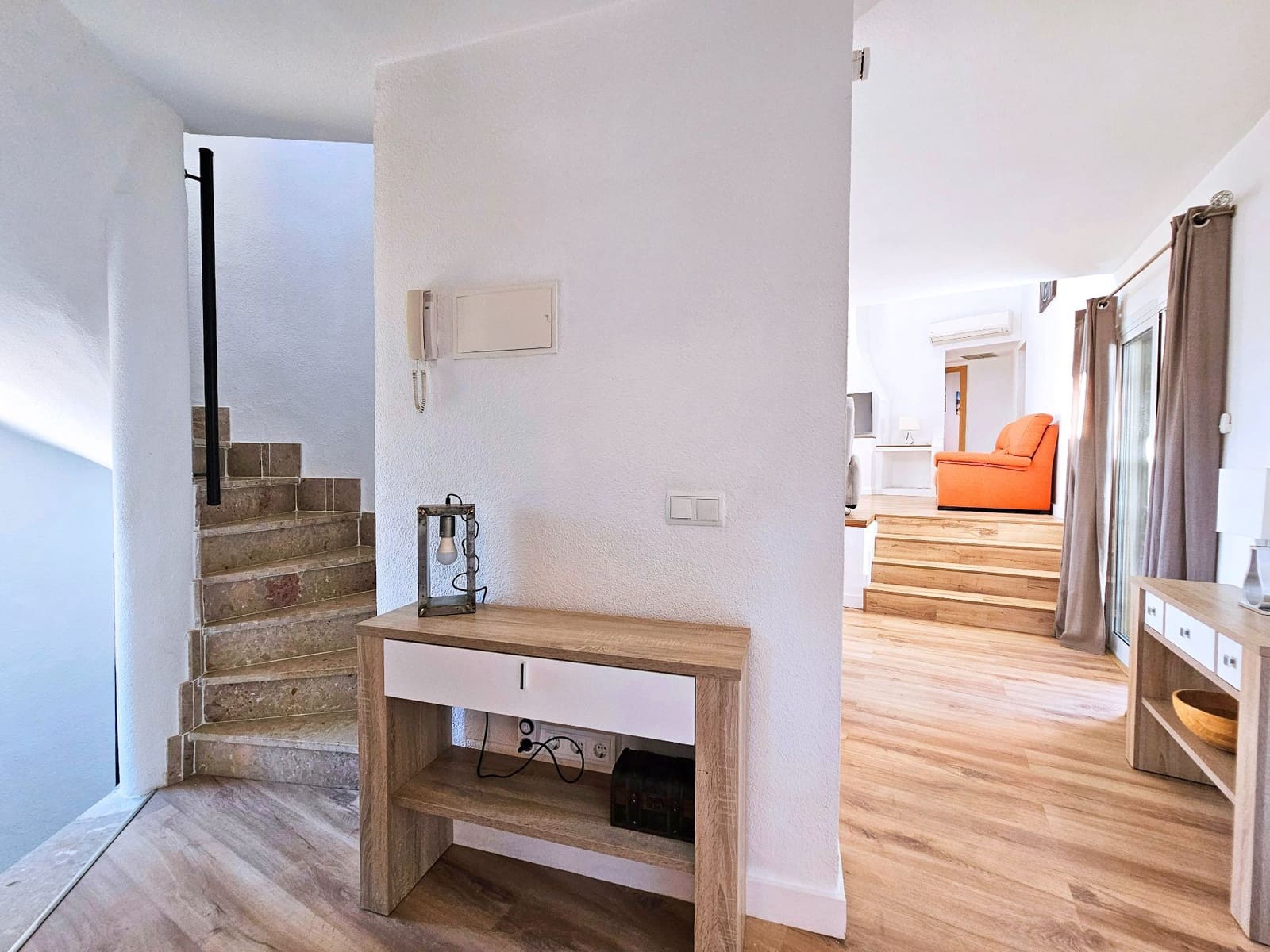 3 sypialnia Willa na sprzedaż w Cala Flores z basenem garażem - 695 000 € (Ref: 9413706)