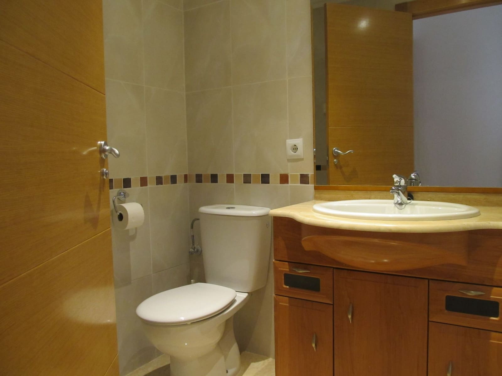 3 bedroom Apartment for sale in La Manga del Mar Menor with pool - € 295,000 (Ref: 9439536)