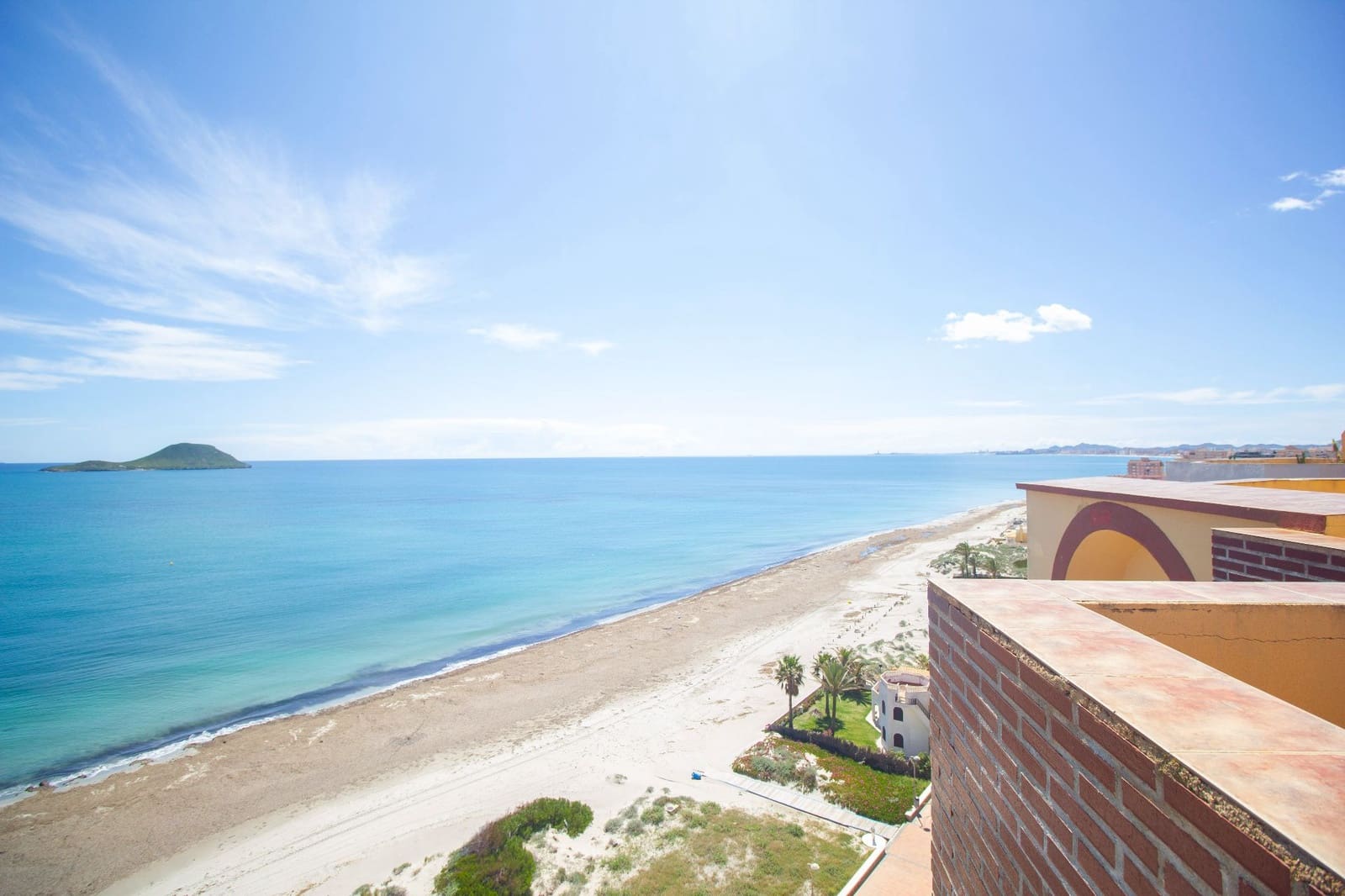 1 sypialnia Penthouse na sprzedaż w La Manga del Mar Menor z basenem garażem - 250 000 € (Ref: 9448869)