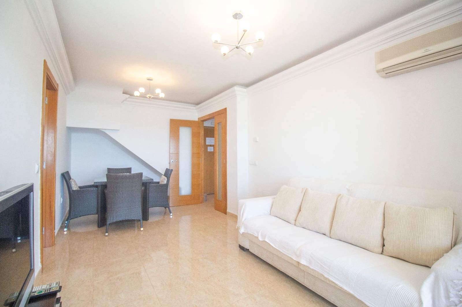 1 sypialnia Penthouse na sprzedaż w La Manga del Mar Menor z basenem garażem - 250 000 € (Ref: 9448869)