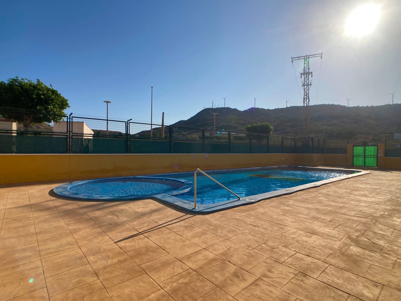 2 Zimmer Apartment zu vermieten in La Union mit Pool Garage - 650 € (Ref: 9594706)
