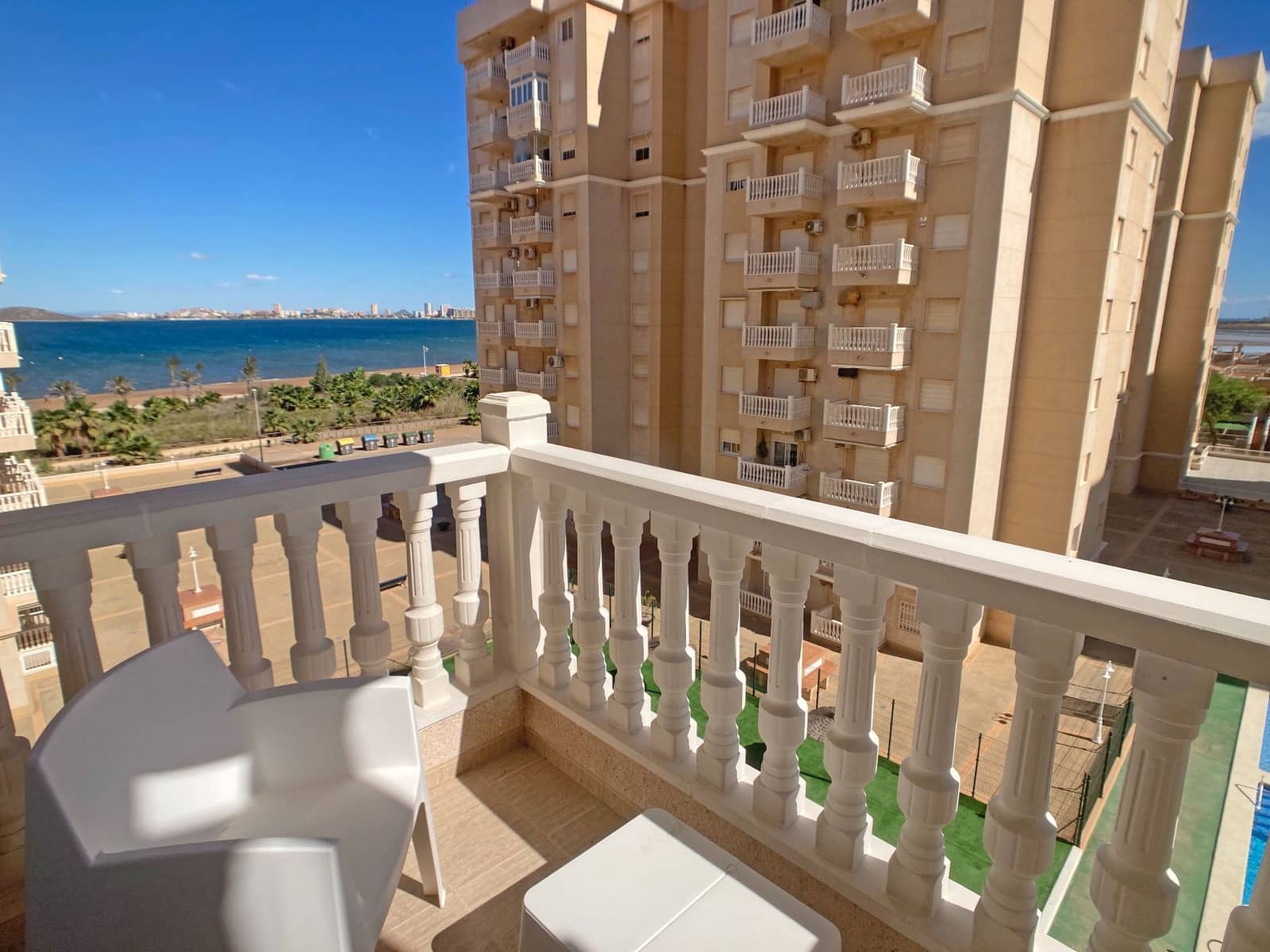 2 quarto Apartamento para arrendar em Playa Paraiso com piscina garagem - 900 € (Ref: 9636487)