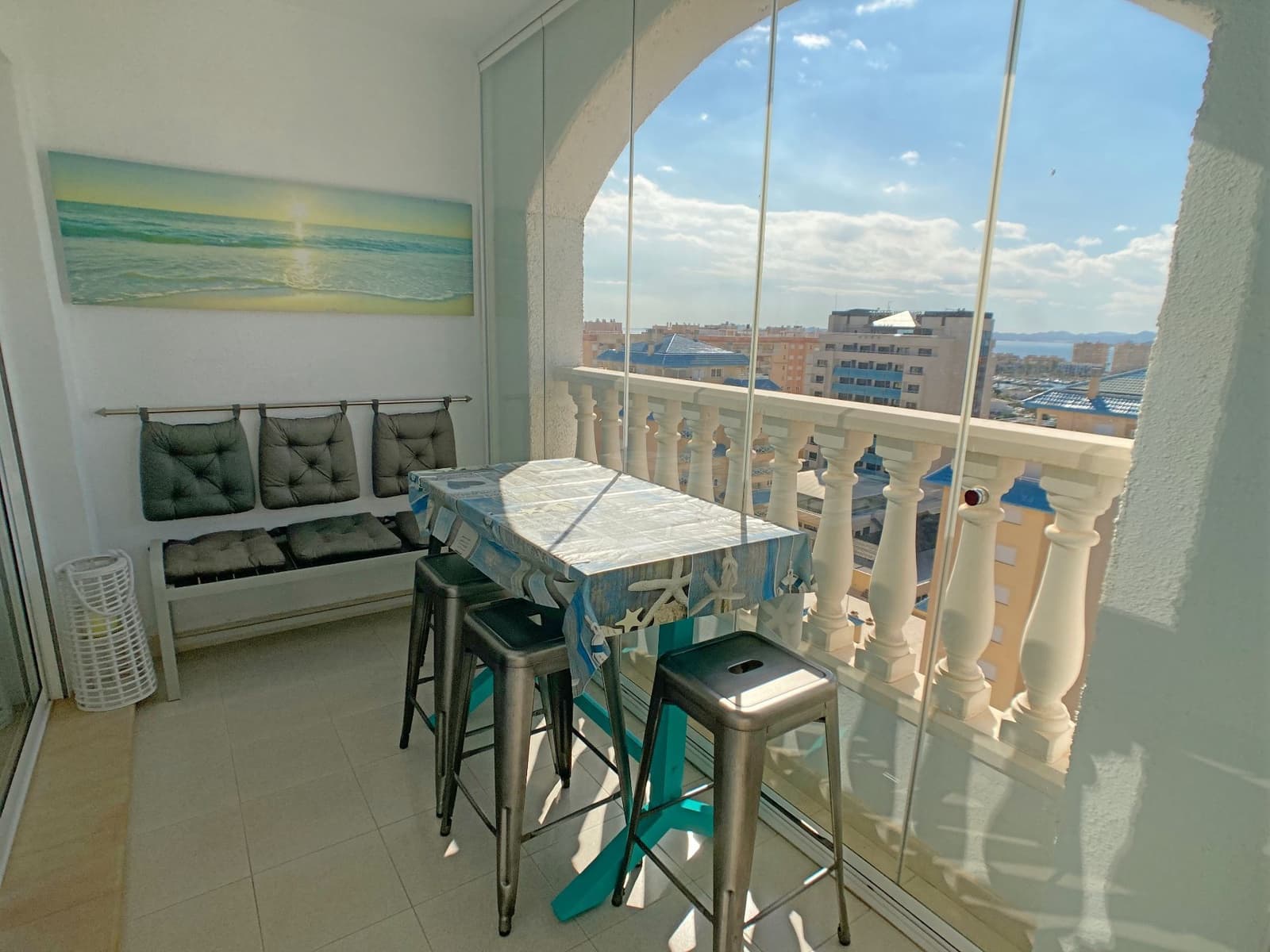 Apartamento de 1 habitación en La Manga del Mar Menor en alquiler con piscina - 600 € (Ref: 9658371)