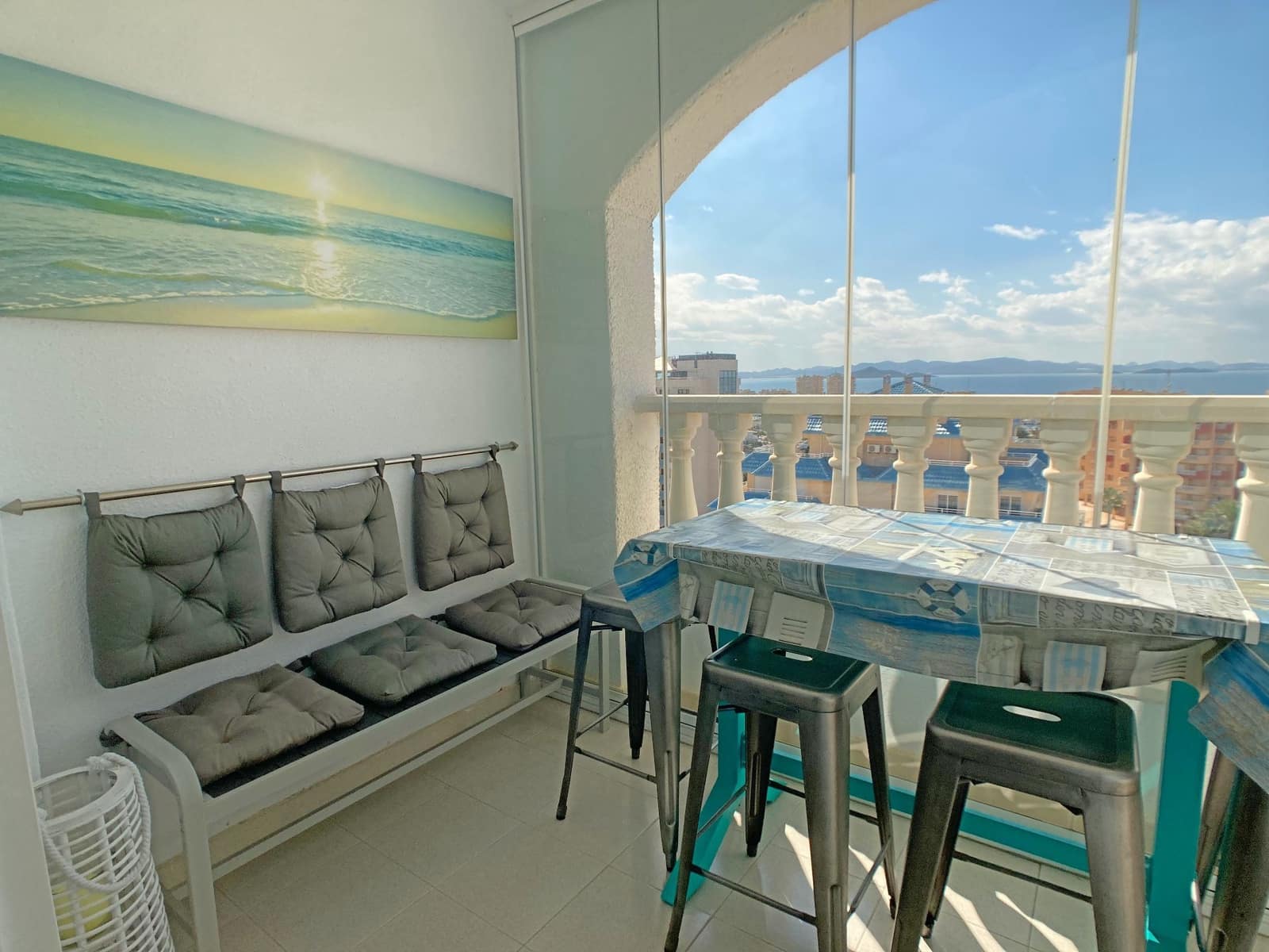 Apartamento de 1 habitación en La Manga del Mar Menor en alquiler con piscina - 600 € (Ref: 9658371)