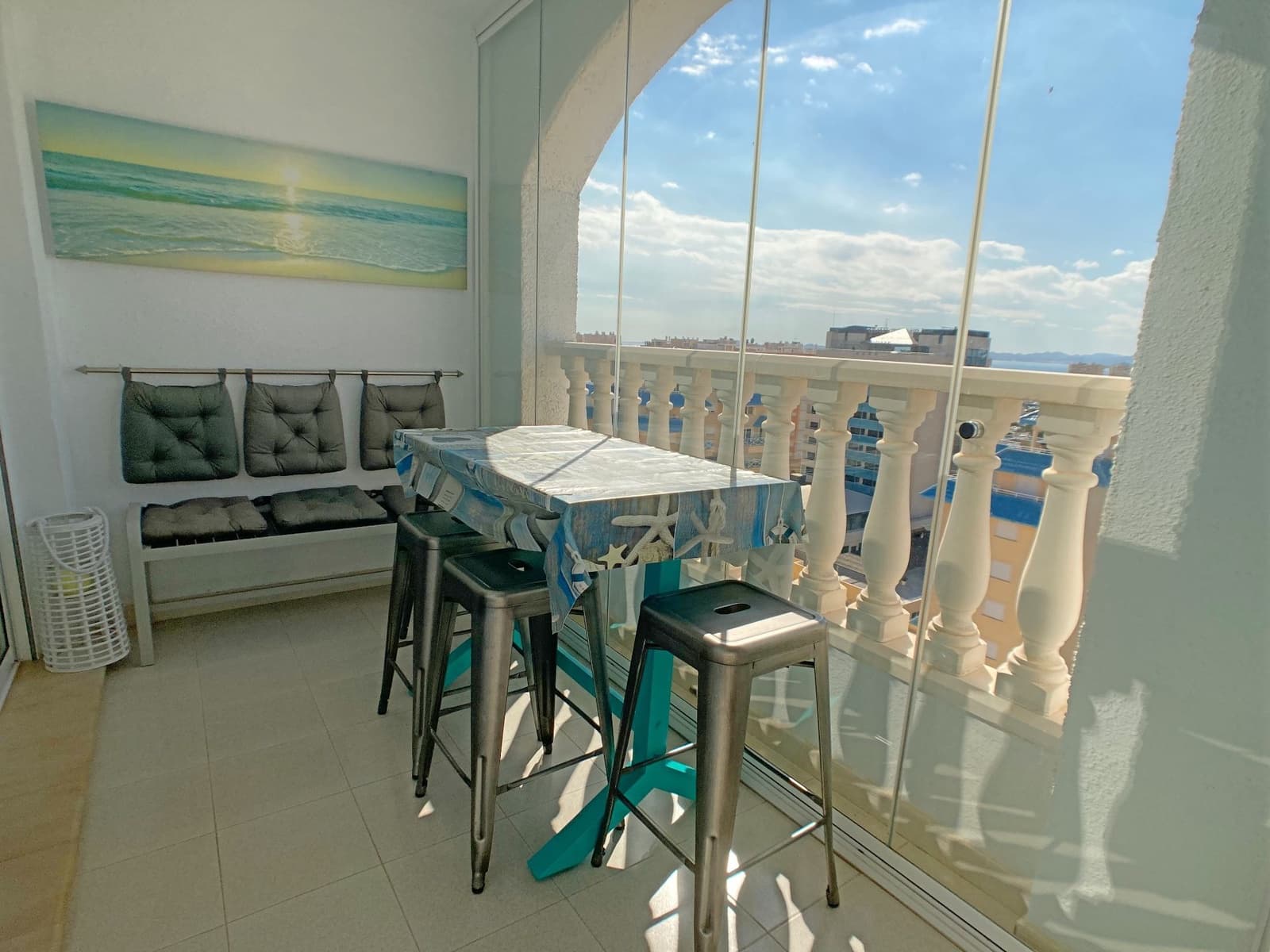 Apartamento de 1 habitación en La Manga del Mar Menor en alquiler con piscina - 600 € (Ref: 9658371)