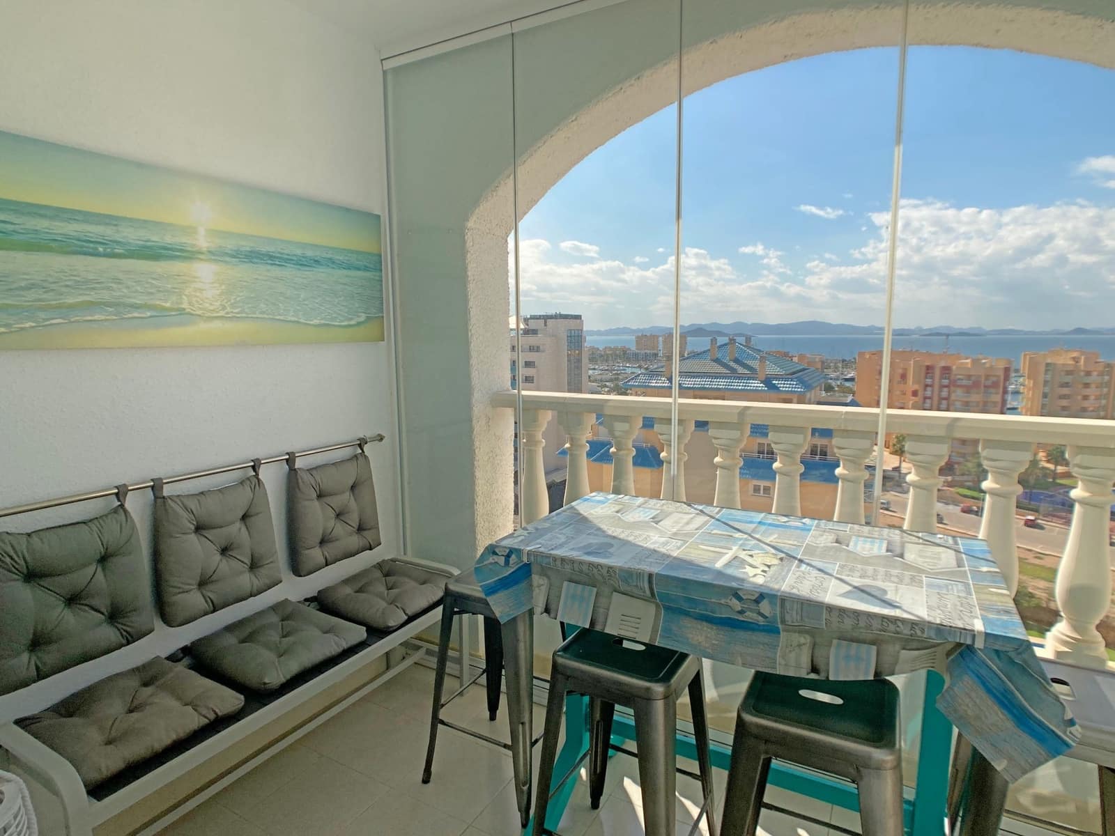 Apartamento de 1 habitación en La Manga del Mar Menor en alquiler con piscina - 600 € (Ref: 9658371)