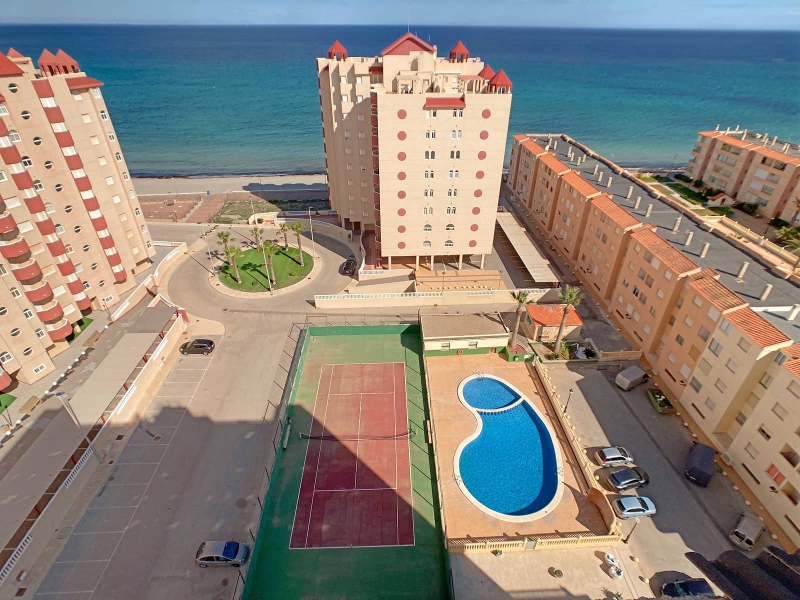 Apartamento de 1 habitación en La Manga del Mar Menor en alquiler con piscina - 600 € (Ref: 9658371)
