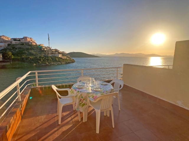 Apartamento de 2 habitaciones en La Manga del Mar Menor en alquiler con piscina garaje - 1.500 € (Ref: 9658372)