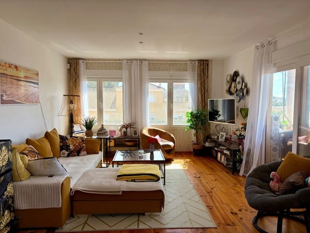 4 sypialnia Willa na sprzedaż w La Manga del Mar Menor z basenem garażem - 620 000 € (Ref: 9690067)