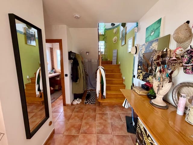 4 sypialnia Willa na sprzedaż w La Manga del Mar Menor z basenem garażem - 620 000 € (Ref: 9690067)