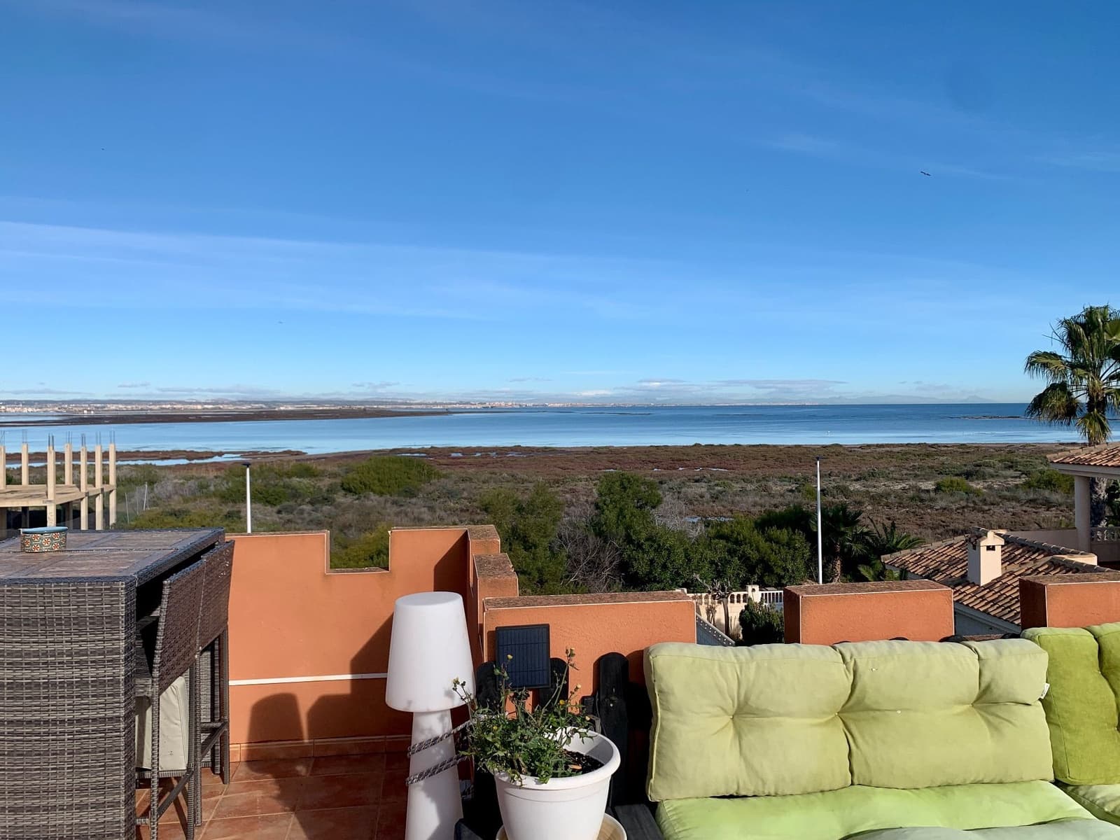 4 sypialnia Willa na sprzedaż w La Manga del Mar Menor z basenem garażem - 620 000 € (Ref: 9690067)