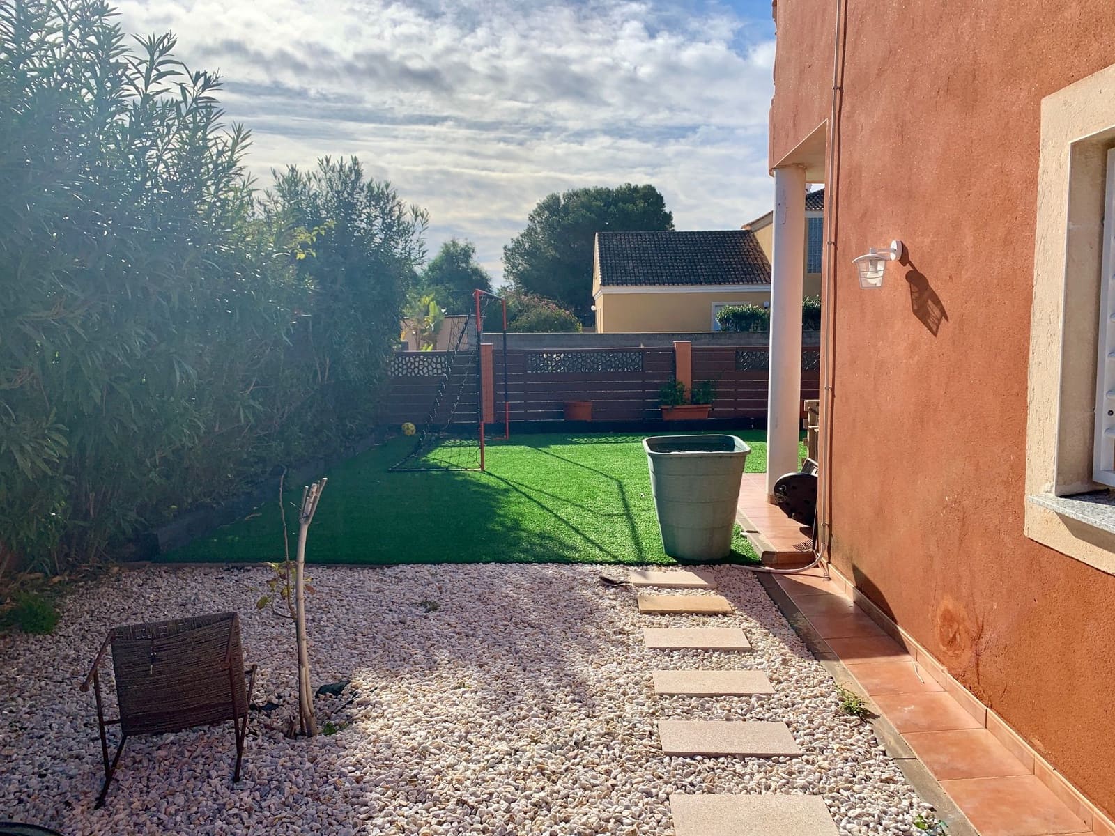 4 sypialnia Willa na sprzedaż w La Manga del Mar Menor z basenem garażem - 620 000 € (Ref: 9690067)