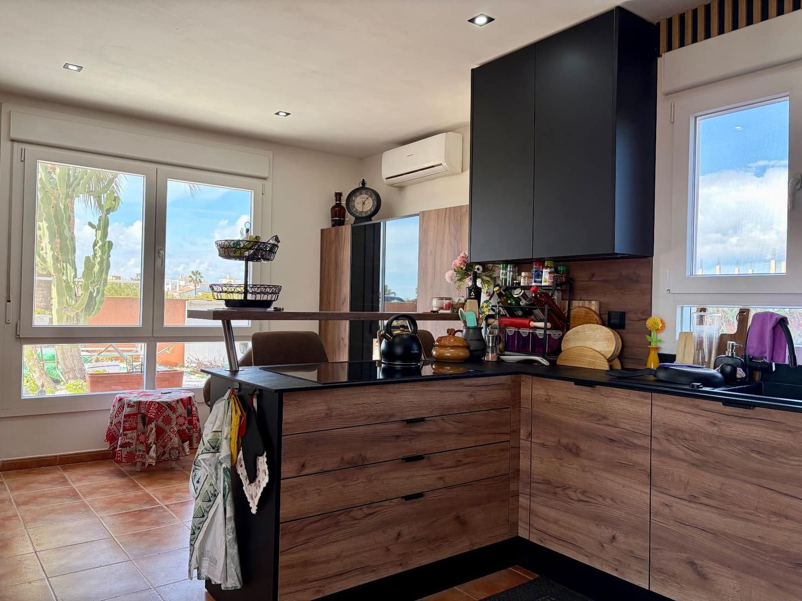 4 sypialnia Willa na sprzedaż w La Manga del Mar Menor z basenem garażem - 620 000 € (Ref: 9690067)