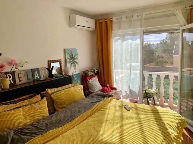 4 sypialnia Willa na sprzedaż w La Manga del Mar Menor z basenem garażem - 620 000 € (Ref: 9690067)