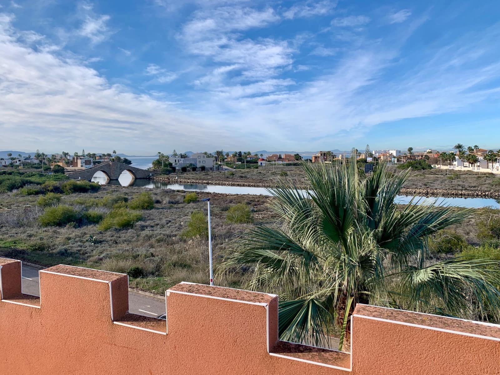 4 sypialnia Willa na sprzedaż w La Manga del Mar Menor z basenem garażem - 620 000 € (Ref: 9690067)