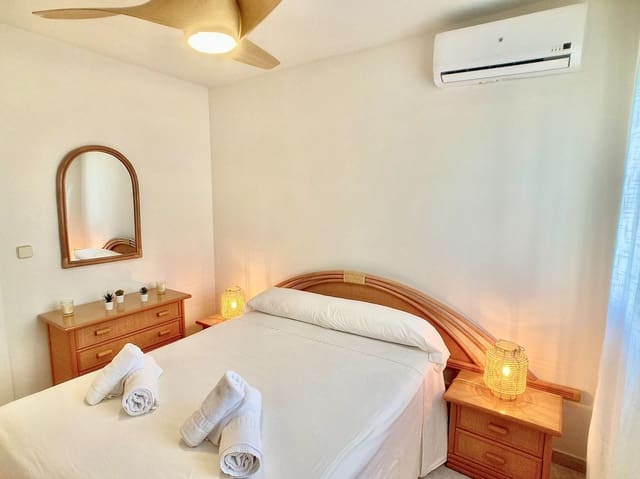 3 soveværelse Lejlighed til leje i La Manga del Mar Menor med swimmingpool garage - € 1.500 (Ref: 9738013)