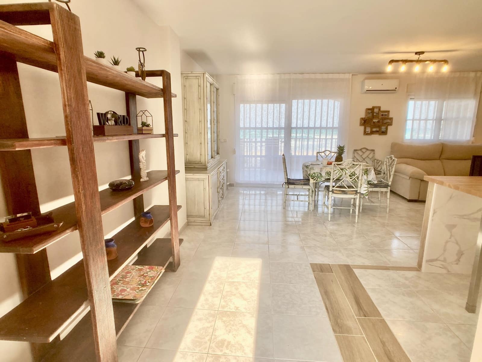 3 bedroom Apartment for rent in La Manga del Mar Menor with pool garage - € 1,500 (Ref: 9738013)