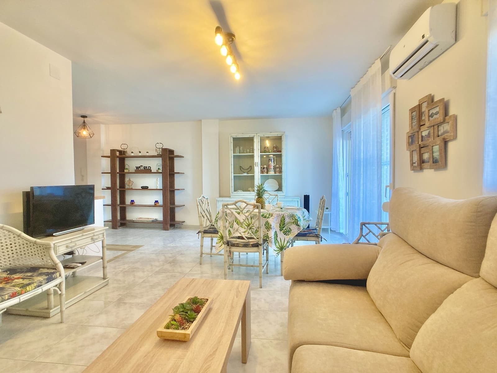 3 bedroom Apartment for rent in La Manga del Mar Menor with pool garage - € 1,500 (Ref: 9738013)