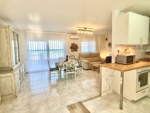 3 soveværelse Lejlighed til leje i La Manga del Mar Menor med swimmingpool garage - € 1.500 (Ref: 9738013)