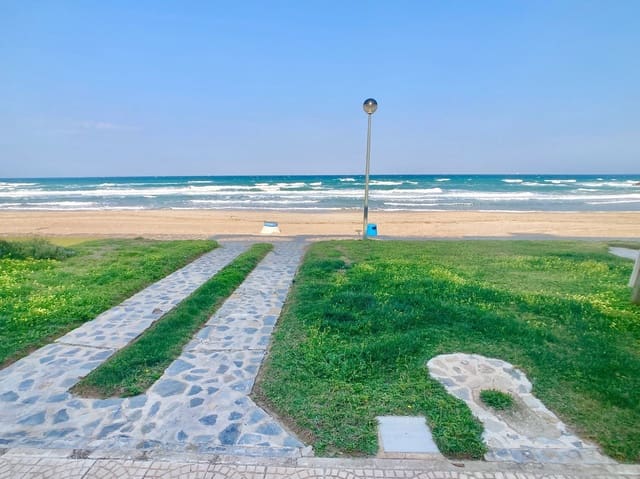 3 soveværelse Lejlighed til leje i La Manga del Mar Menor med swimmingpool garage - € 1.500 (Ref: 9738013)