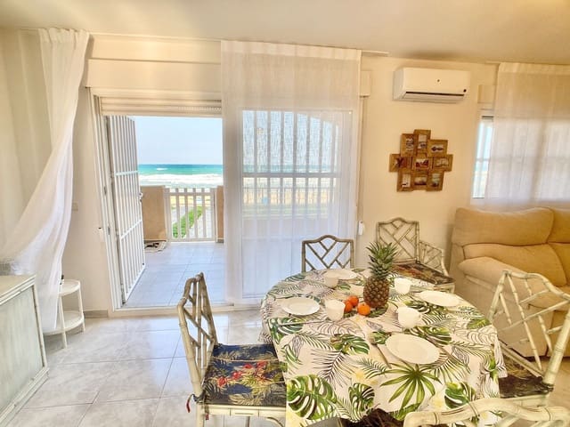 3 soveværelse Lejlighed til leje i La Manga del Mar Menor med swimmingpool garage - € 1.500 (Ref: 9738013)