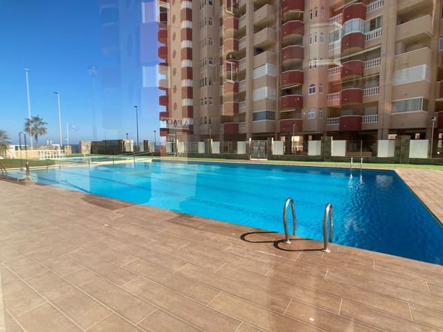 3 quarto Apartamento para arrendar em La Manga del Mar Menor com garagem - 2 000 € (Ref: 9744052)