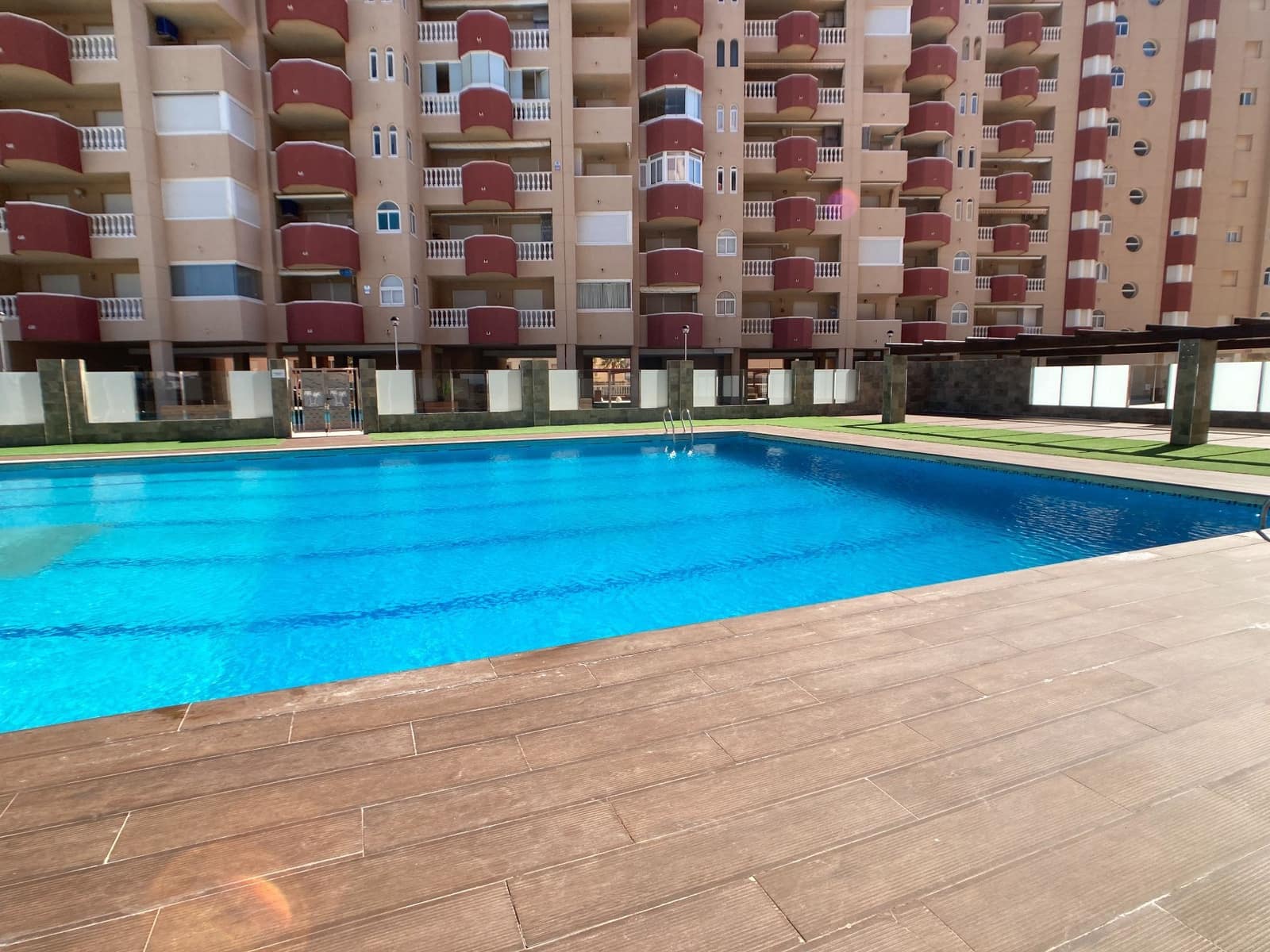 3 quarto Apartamento para arrendar em La Manga del Mar Menor com garagem - 2 000 € (Ref: 9744052)