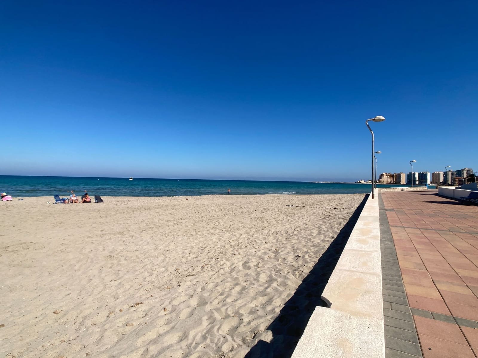 3 quarto Apartamento para arrendar em La Manga del Mar Menor com garagem - 2 000 € (Ref: 9744052)