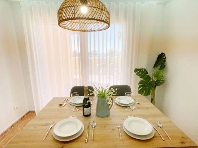 2 soverom Leilighet til leie i La Manga del Mar Menor med svømmebasseng - € 2 030 (Ref: 9751634)