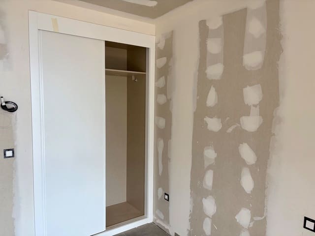 2 soveværelse Lejlighed til salg i La Manga del Mar Menor med swimmingpool garage - € 262.963 (Ref: 9761713)