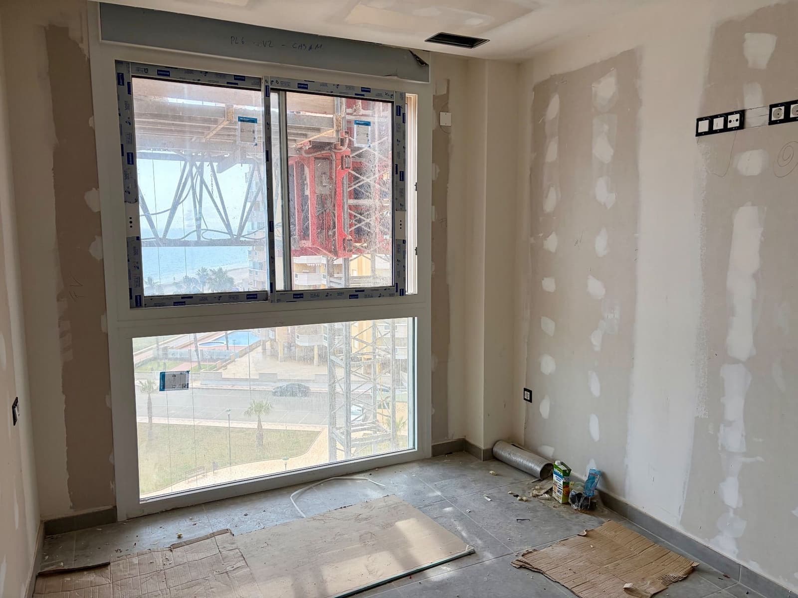 2 soverom Leilighet til salgs i La Manga del Mar Menor med svømmebasseng garasje - € 262 963 (Ref: 9761713)