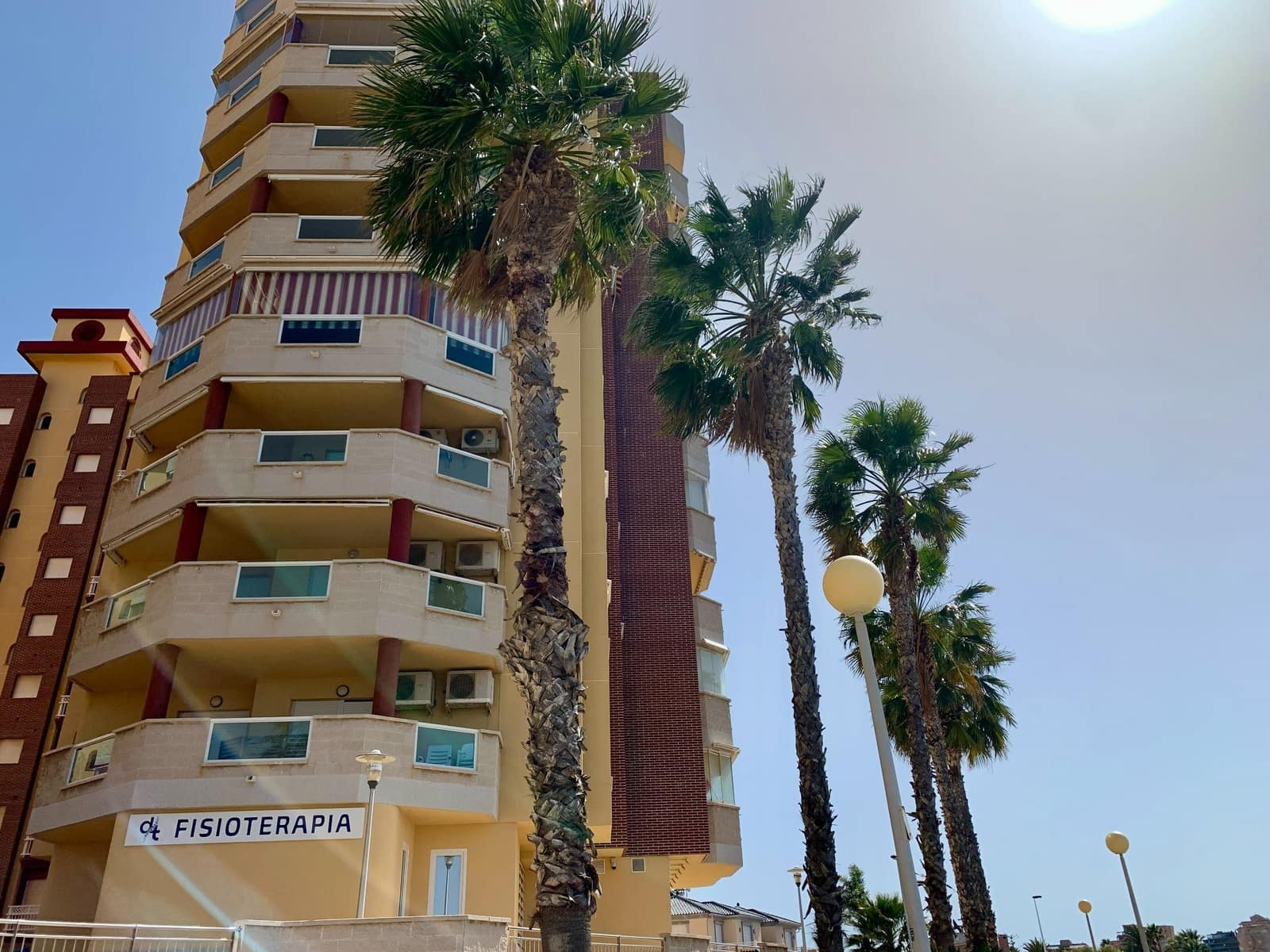 2 soverom Leilighet til salgs i La Manga del Mar Menor med svømmebasseng garasje - € 262 963 (Ref: 9761713)