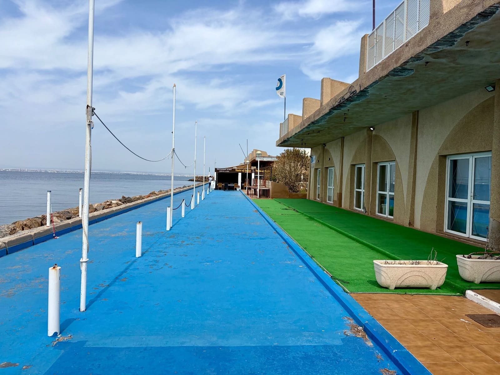 Erhverv til leje i La Manga del Mar Menor - € 920 (Ref: 9770309)