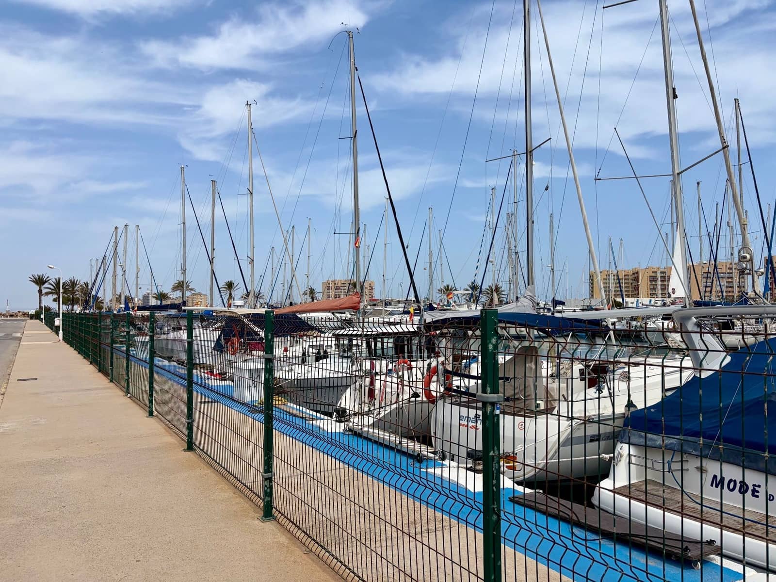 Erhverv til leje i La Manga del Mar Menor - € 920 (Ref: 9770309)