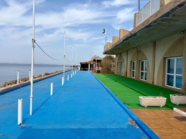Erhverv til leje i La Manga del Mar Menor - € 920 (Ref: 9770309)