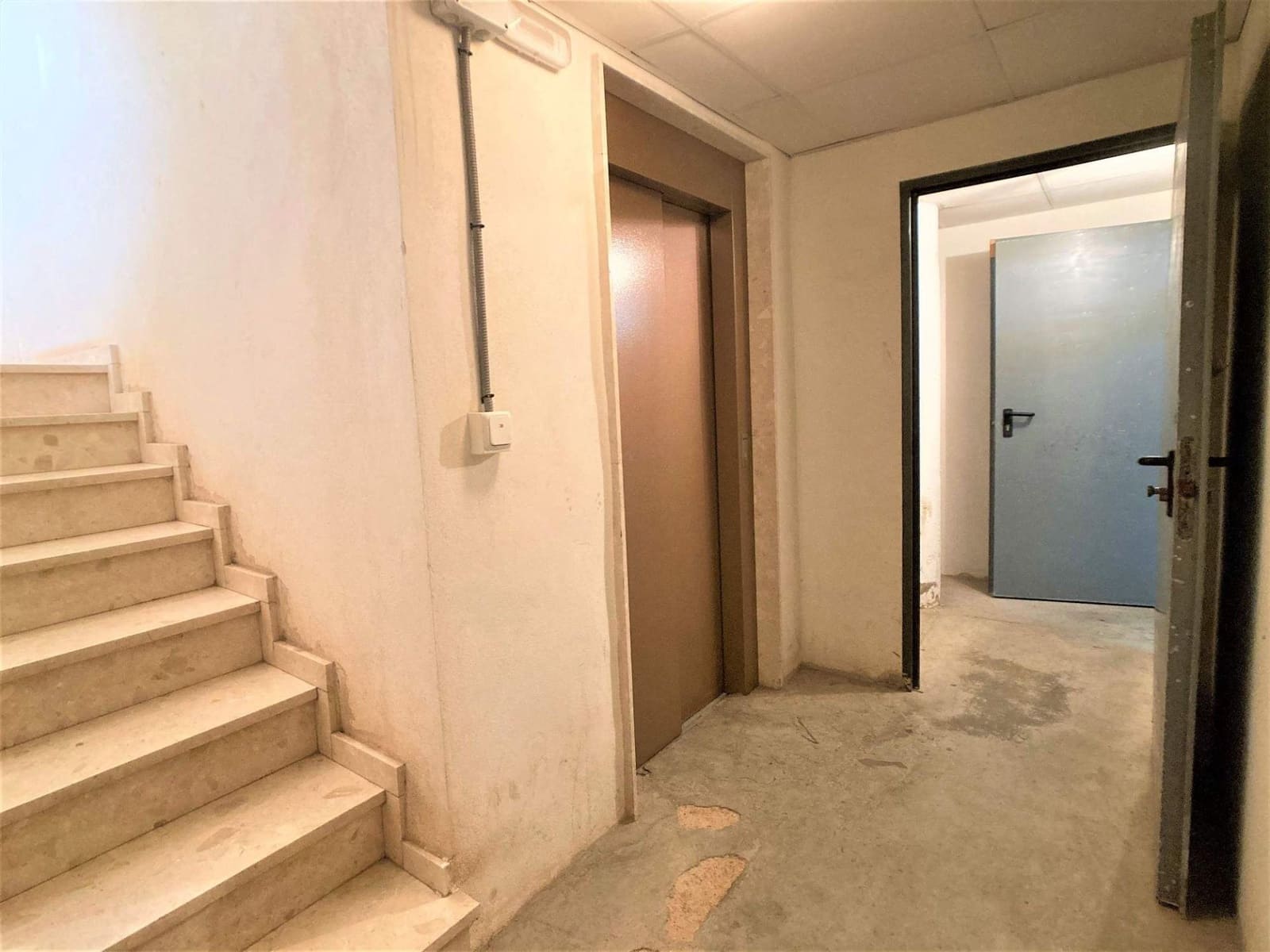 Garage til salg i Cala Flores - € 10.000 (Ref: 9813014)